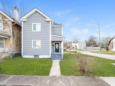 Main picture of 635 Seymour Ave