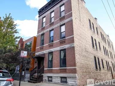 Main picture of 1615 N Wood St
