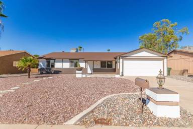 Main picture of 13248 N 38th Pl
