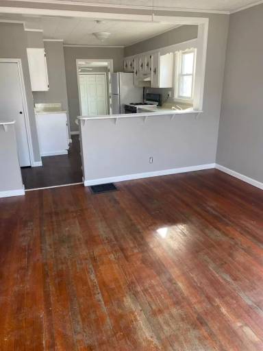 Main picture of 706 N Market St