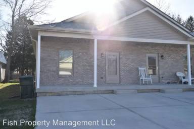 Main picture of 703 Kara Ct
