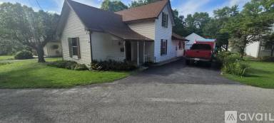 Main picture of 50 N Main St