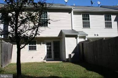 Main picture of 45833 Wolftrap Way