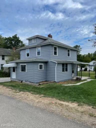 Main picture of 4 Clay St