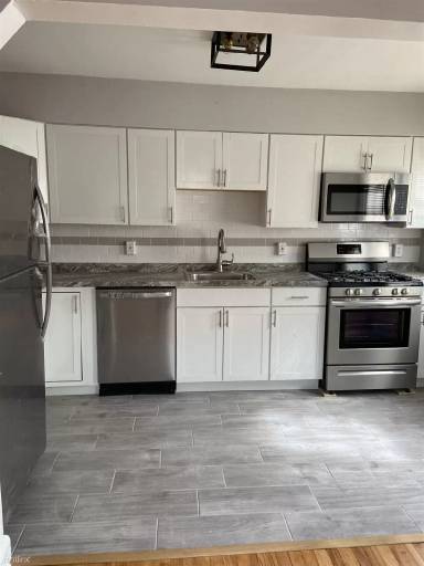 Main picture of 301 N Grantley St