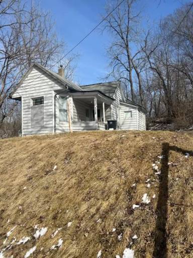 Main picture of 718 N Wapello St