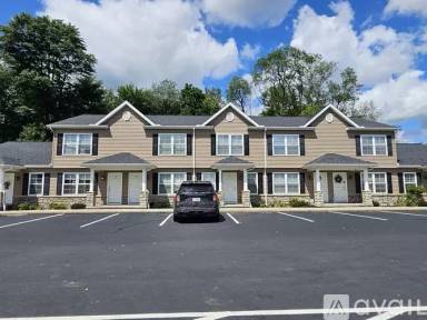 Main picture of 34 Circuit St