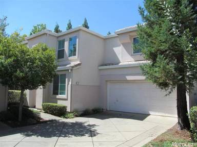 Main picture of 207 Towering Oaks Ct