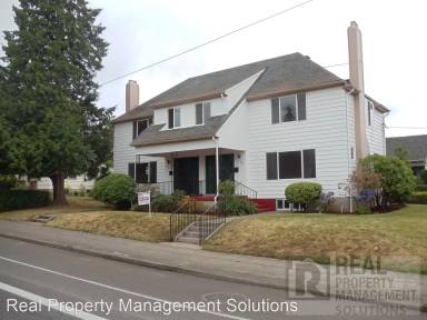 Main picture of 7633 N Denver Ave