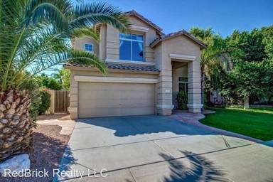 Main picture of 2421 W Indigo Dr