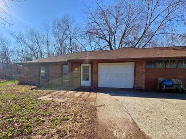 Main picture of 339 Front St