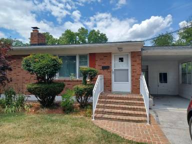 Main picture of 909 Pennsylvania Ave