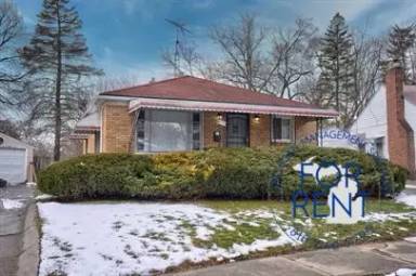 Main picture of 713 Saint Clair Ave