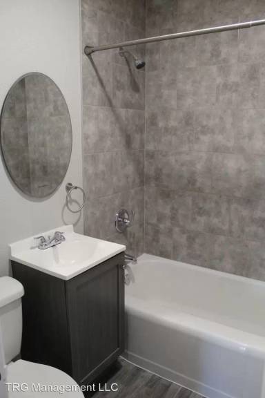 Main picture of 1642 E Jump St