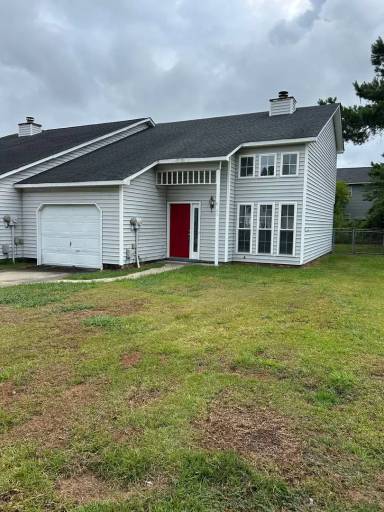 Main picture of 103 Persimmon Ct