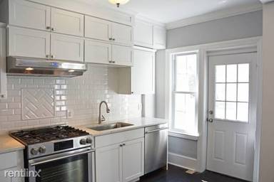 Main picture of 77 Lake Ave