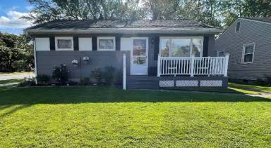 Main picture of 4 Prospect Ave