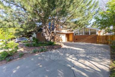 Main picture of 4740 McKinley Dr