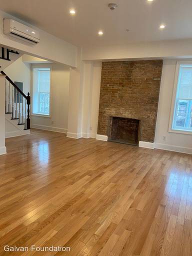 Main picture of 260 Warren St