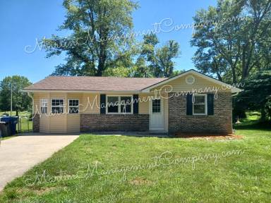 Main picture of 109 E Clay St