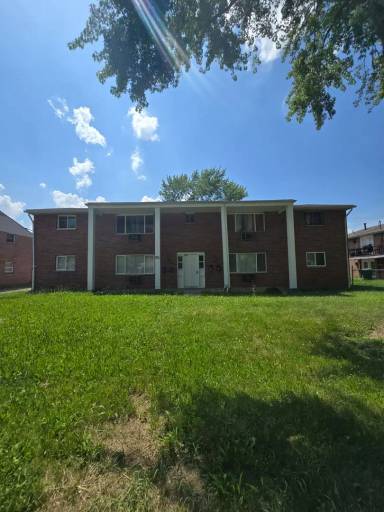 Main picture of 871 Kingsford Rd