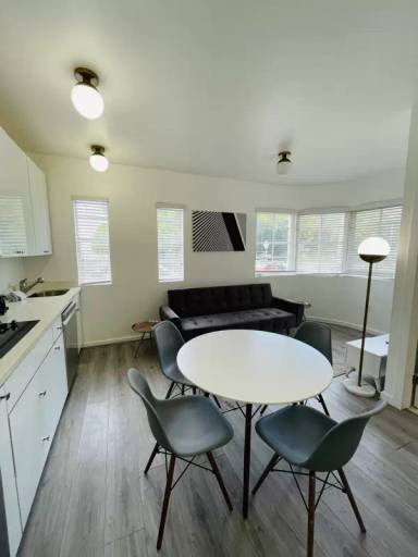 Main picture of 810 7th St