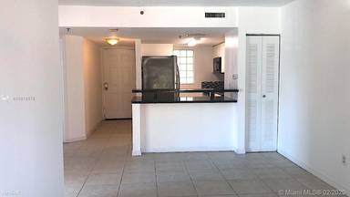 Main picture of 695 SW 11th St