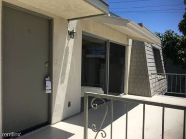 Main picture of 207 W Mariposa