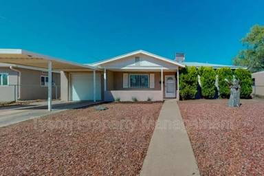 Main picture of 3321 Cardenas Dr NE