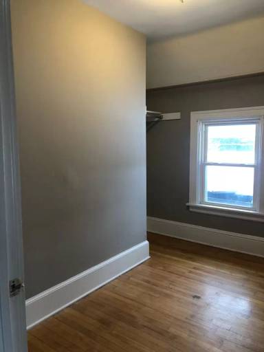 Main picture of 3449 N Holton St
