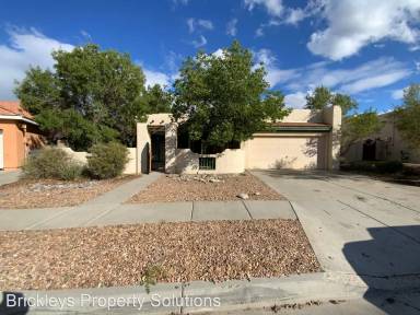Main picture of 2840 Monument Dr NW