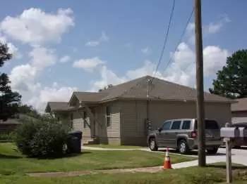 Main picture of 2413 Court St