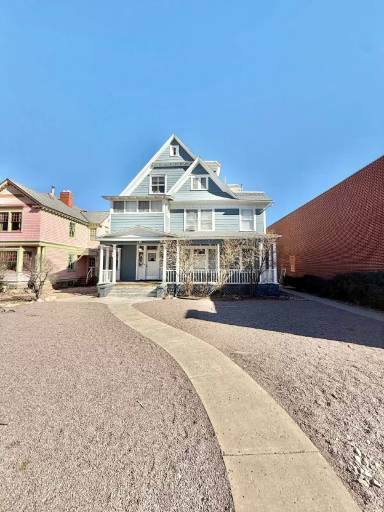 Main picture of 715 N Nevada Ave