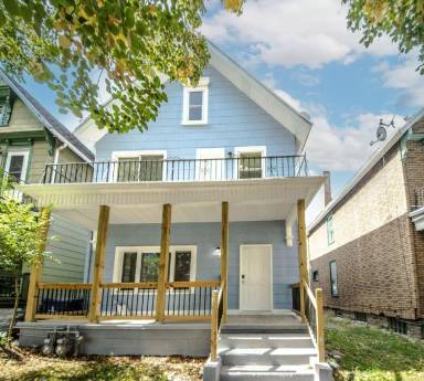 Main picture of 392 Fargo Ave