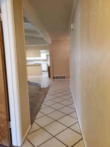Main picture of 4200 Pyracantha Dr
