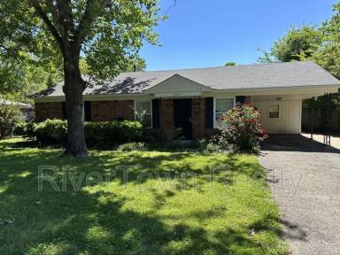 Main picture of 2895 Briarwood Dr