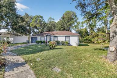 Main picture of 4 Starling Dr