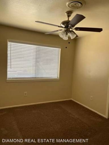 Main picture of 6012 Auburn St