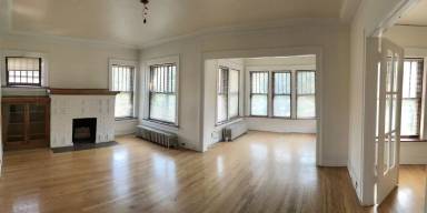 Main picture of 5752 N Winthrop Ave