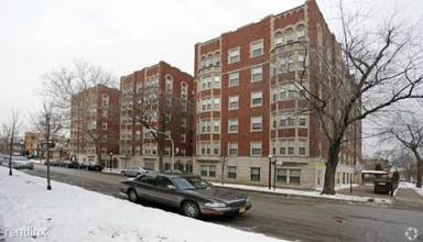 Main picture of 7350 S Phillips Apartments