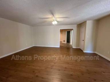 Main picture of 1804 Cedar Shoals Dr