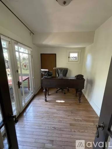 Main picture of 2529 Glen Green St