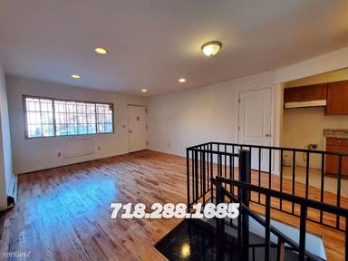 Main picture of 218 Lexington Ave