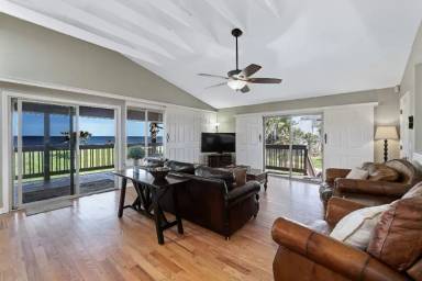 Main picture of 61 Ocean St
