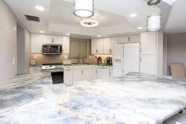 Main picture of 413 Augusta Blvd