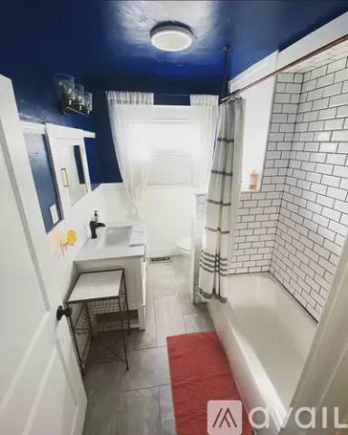 Main picture of 1204 E St