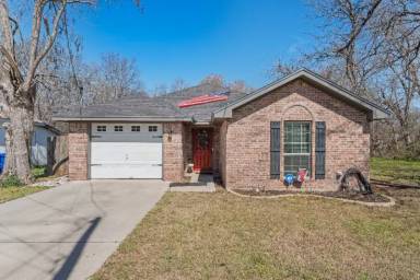 Main picture of 1206 Spring St