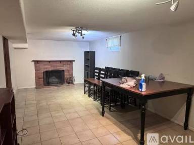 Main picture of 1810 S Kearney St