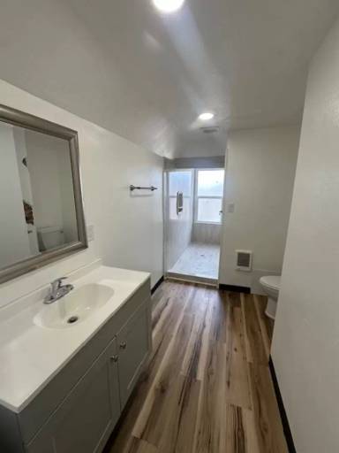 Main picture of 903 Slate Ave NW
