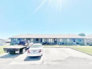 Main picture of 405 W 30th St